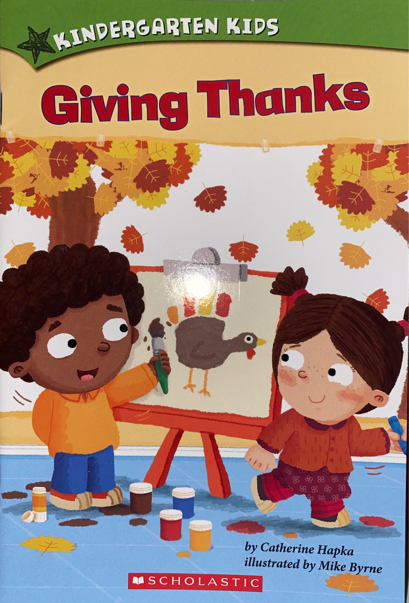 kindergarten kids Giving Thanks