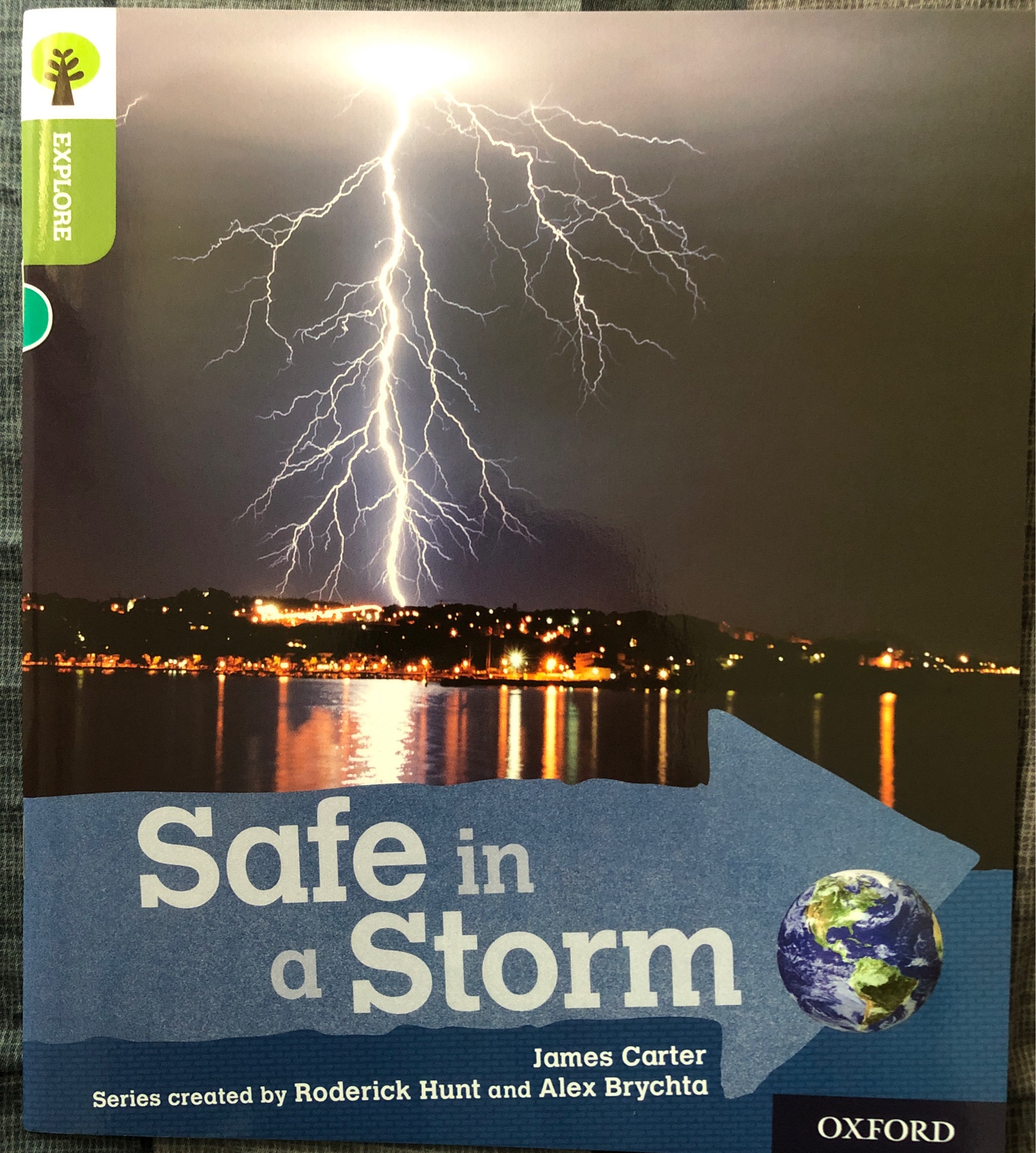 ORT L7 : Safe in a Storm
(Oxford Readi