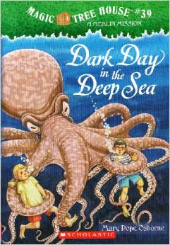 Magic Tree House#39 Dark Day in the De