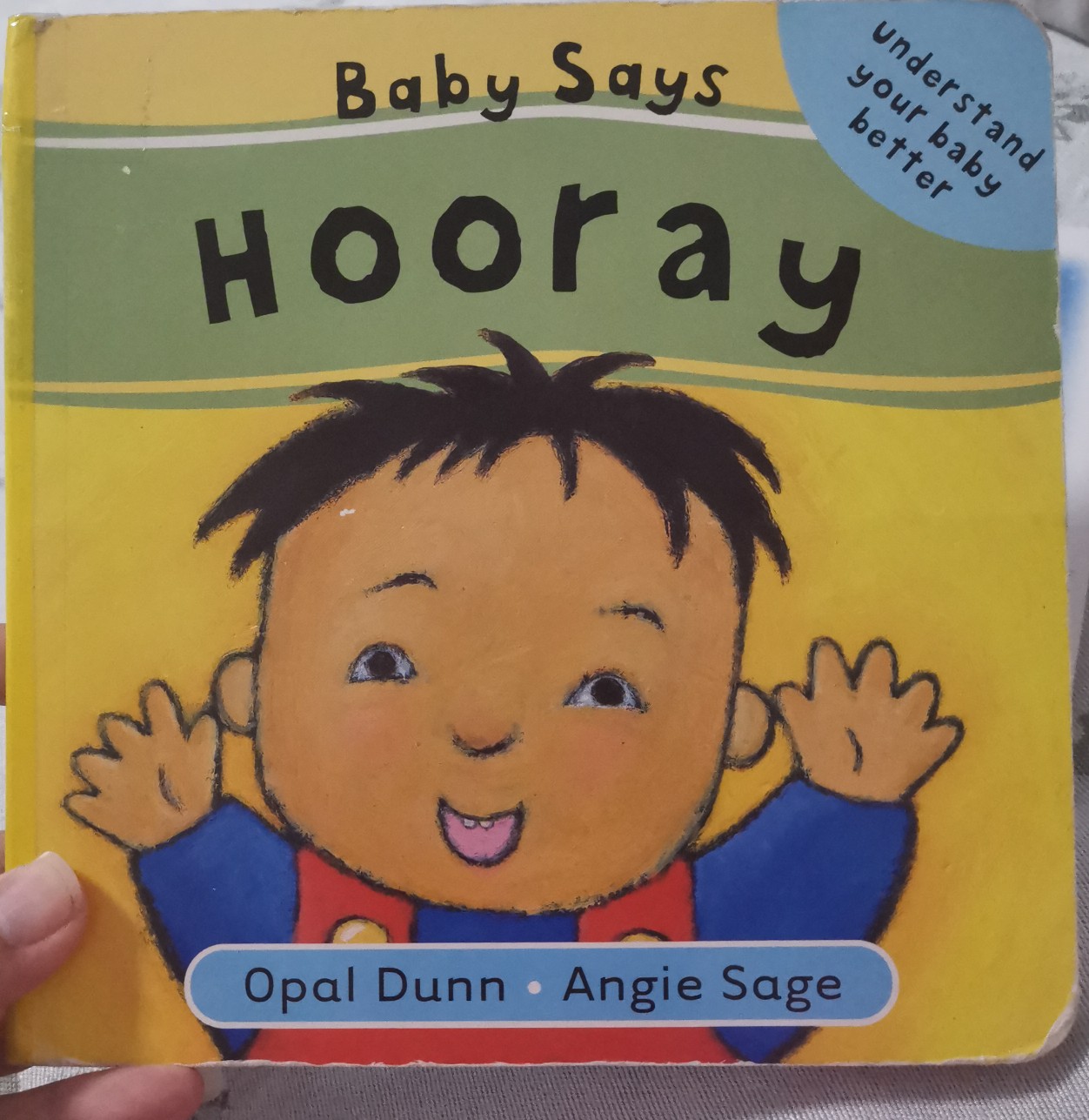 baby says hooray